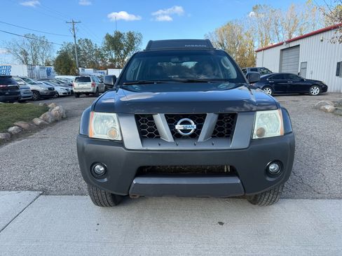 Used 2008 Nissan Xterra Off-Road w/ Technology Pkg image 2