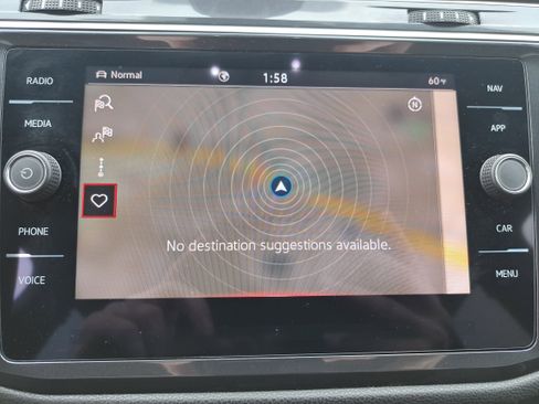 Certified 2024 Volkswagen Tiguan SEL R-Line image 23