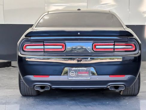 Used 2019 Dodge Challenger R/T RWD image 4