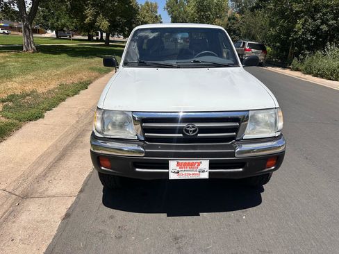 Used 1999 Toyota Tacoma 4x4 Xtracab image 8