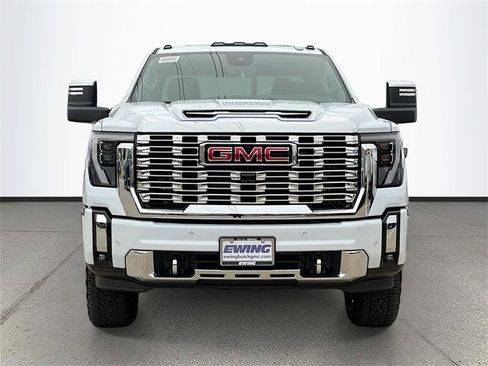 New 2026 GMC Sierra 2500 Denali w/ Denali Reserve Package image 2