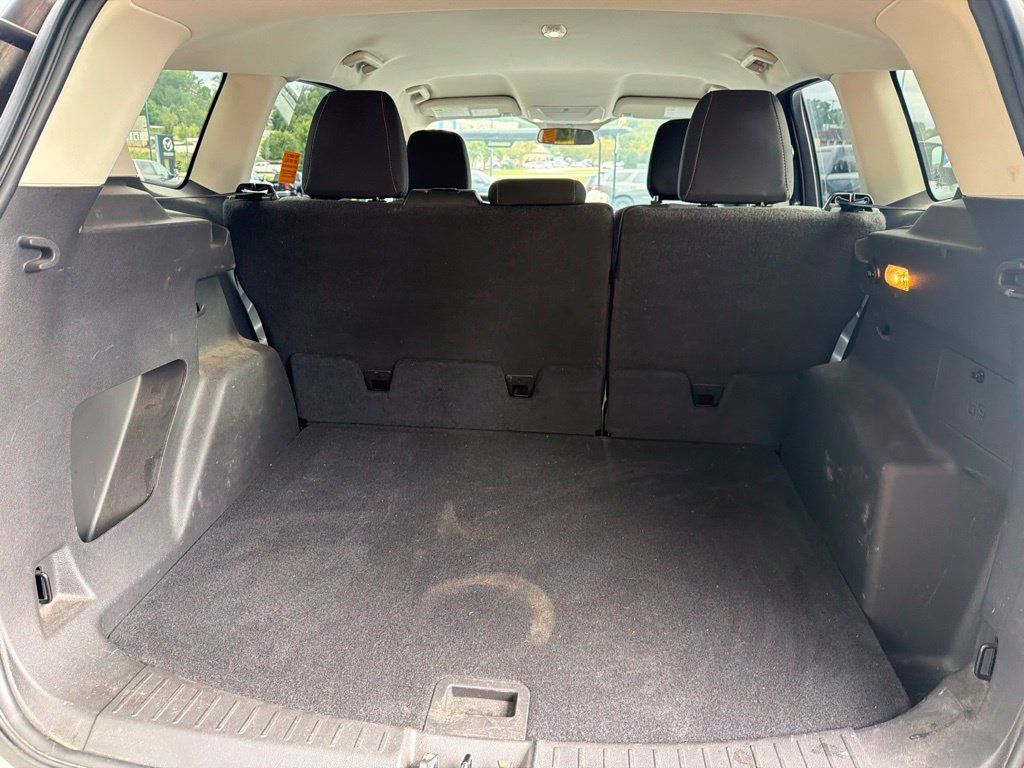 Used 2018 Ford Escape SE FWD image 7
