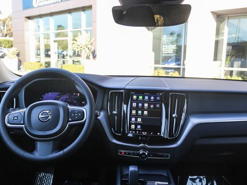 Used 2023 Volvo XC60 B5 Core w/ Climate Package image 14