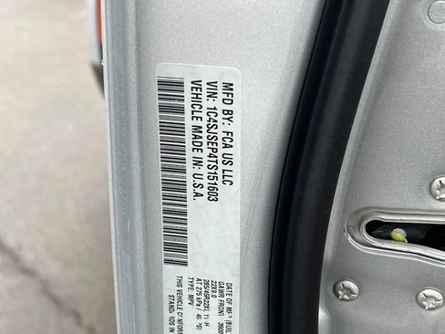 New 2026 Jeep Grand Wagoneer L Summit w/ Premium Group III image 29