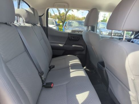 Used 2020 Toyota Tacoma SR5 RWD image 21