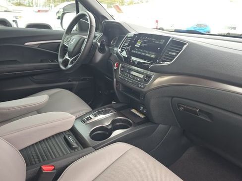 Used 2023 Honda Passport EX-L image 21