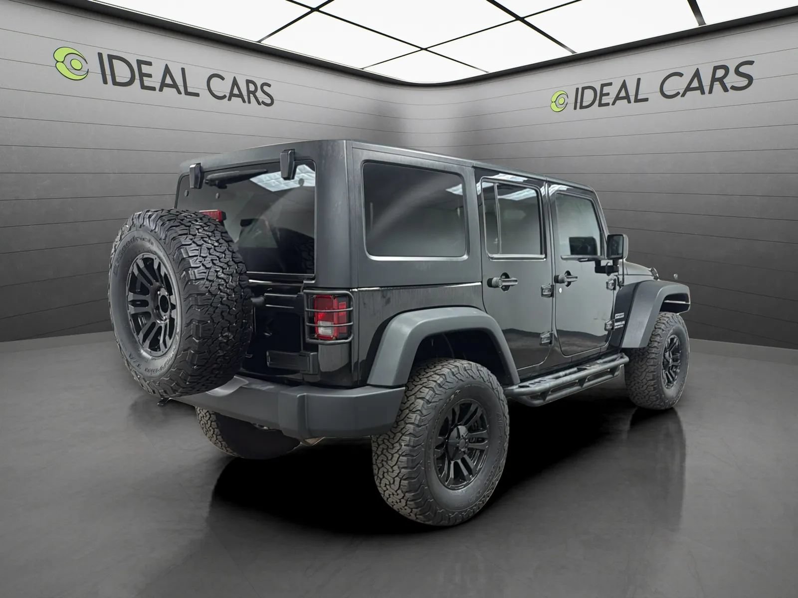 Used 2012 Jeep Wrangler Unlimited Sport AWD/4WD image 5