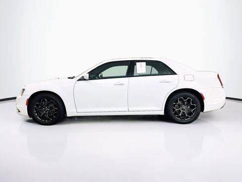 Used 2020 Chrysler 300 S image 4