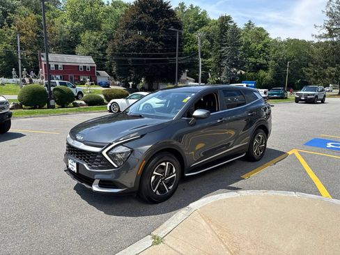 Used 2023 Kia Sportage LX AWD/4WD image 4