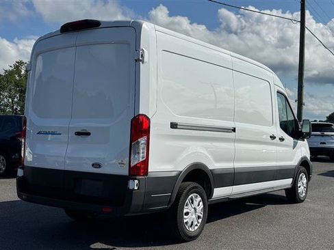 Used 2023 Ford E-Transit Medium Roof RWD image 9