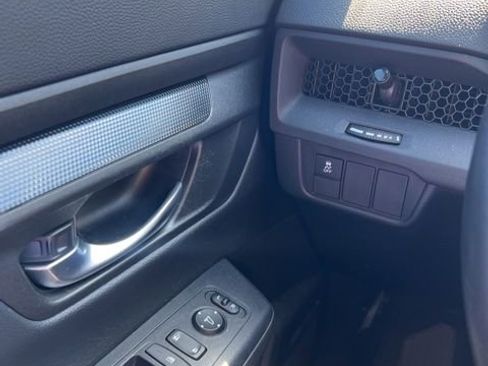 Used 2025 Honda CR-V Sport image 17