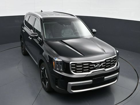 Used 2023 Kia Telluride S FWD image 27
