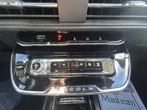 Used 2023 Lincoln Corsair Reserve w/ Equipment Group 201A image 17