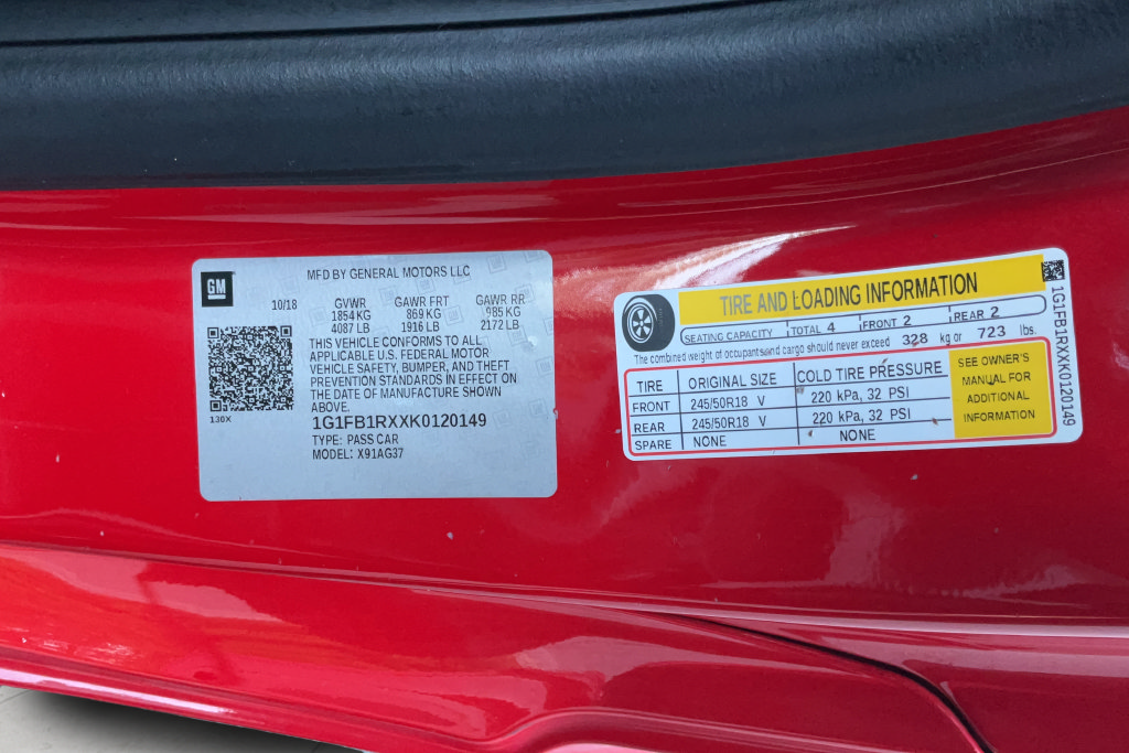 Used 2019 Chevrolet Camaro LS RWD image 24