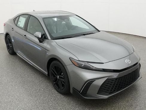 New 2026 Toyota Camry SE FWD image 13