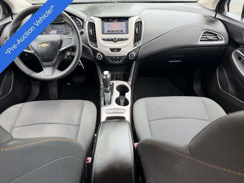 Used 2017 Chevrolet Cruze LS FWD image 2
