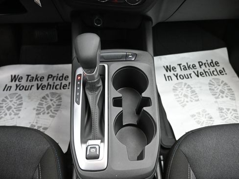 Used 2024 Chevrolet Trax LS w/ LS Convenience Package image 19