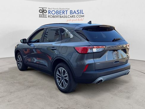 Used 2022 Ford Escape SEL image 3