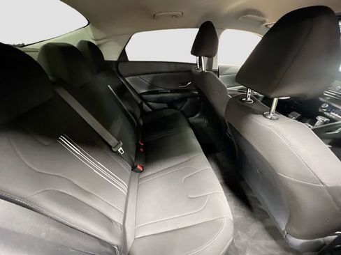 Used 2023 Hyundai Elantra SEL image 24