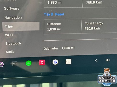 Used 2024 Tesla Cybertruck AWD Crew Cab image 29