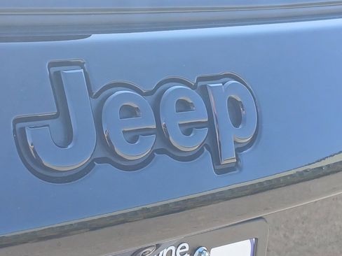 Certified 2023 Jeep Compass Altitude w/ Convenience Group image 27