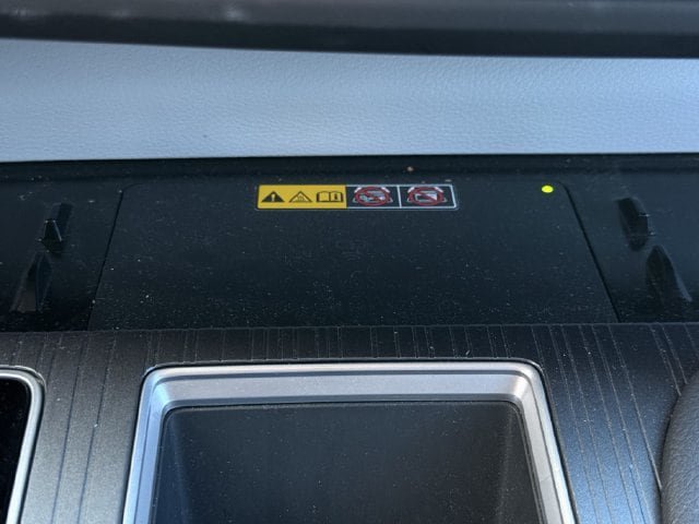 Used 2025 Toyota Sienna LE FWD image 22