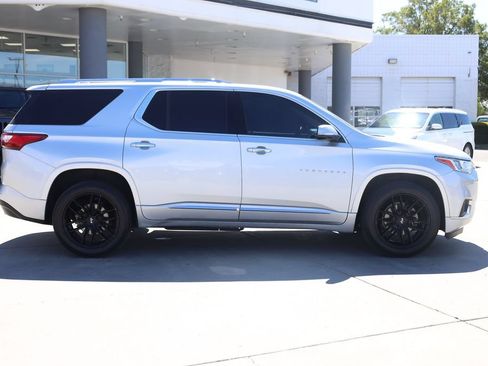 Used 2019 Chevrolet Traverse Premier AWD/4WD image 7