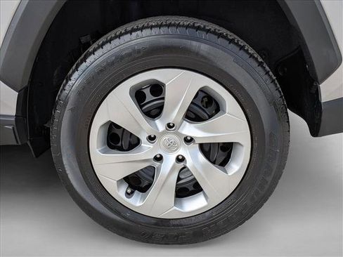 Used 2023 Toyota RAV4 LE image 23