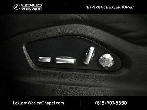 Used 2019 Porsche Cayenne Base image 20