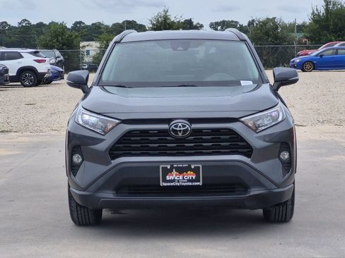 Used 2021 Toyota RAV4 XLE FWD image 9