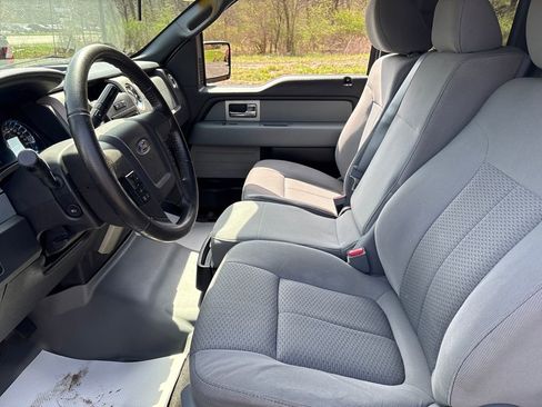 Used 2011 Ford F150 XLT w/ XLT Chrome Pkg image 11