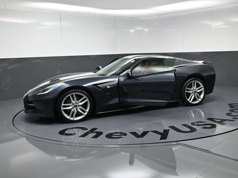 Used 2014 Chevrolet Corvette Stingray Coupe RWD image 22