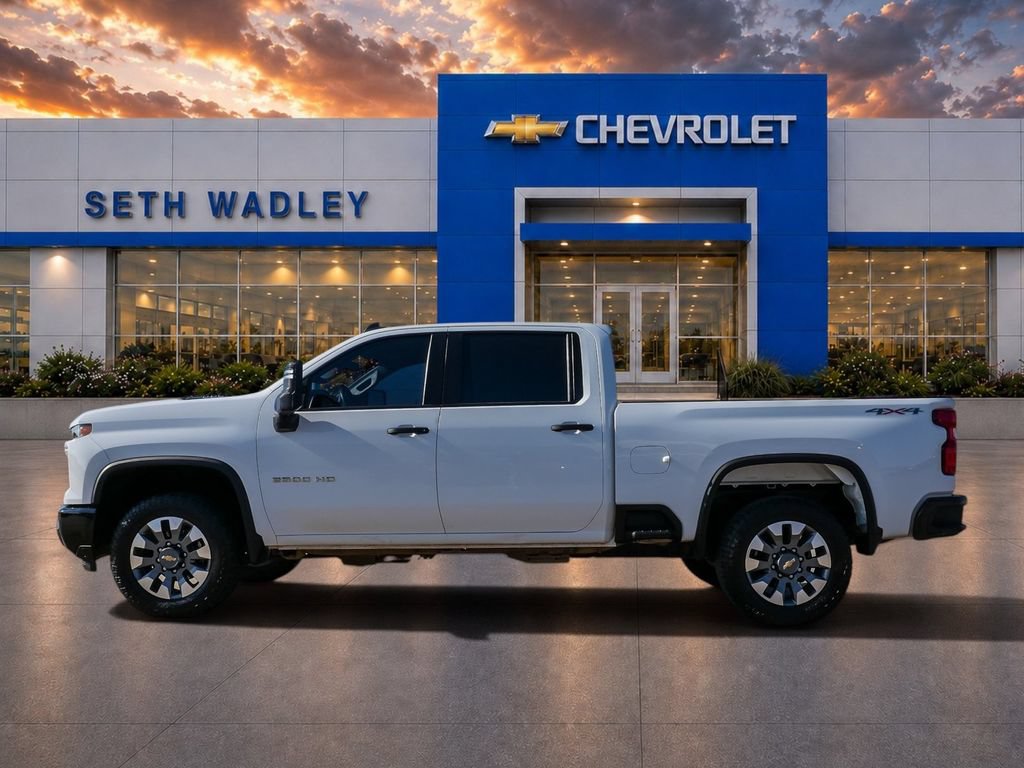 Used 2024 Chevrolet Silverado 2500 Custom w/ Custom Value Package AWD/4WD image 4
