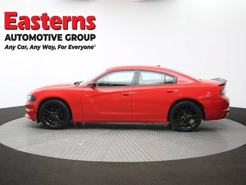 Used 2018 Dodge Charger SXT w/ Blacktop Package RWD image 59