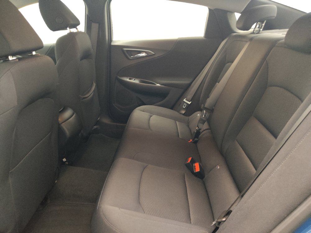 Used 2025 Chevrolet Malibu LS w/ Driver Confidence Package FWD image 18
