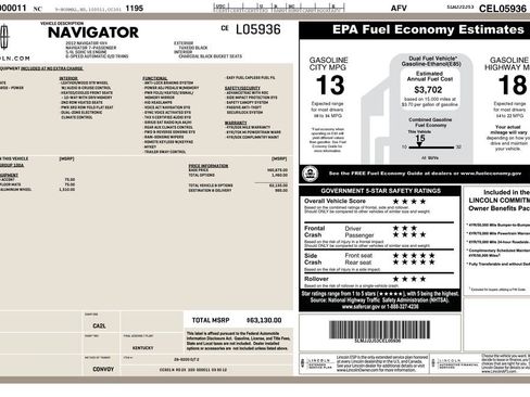 Used 2012 Lincoln Navigator 4WD image 2