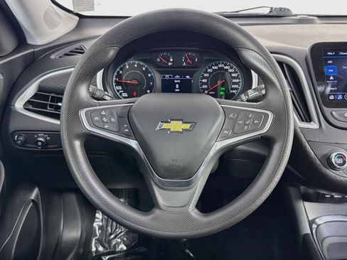 Used 2023 Chevrolet Malibu LT FWD image 14