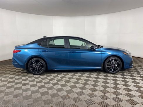 Used 2025 Toyota Camry XSE image 9