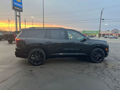 Used 2024 Chevrolet Traverse RS w/ LPO, Floor Liner Package image 6