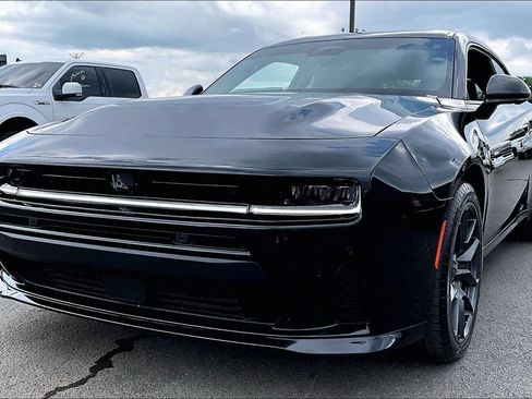 Used 2026 Dodge Charger Scat Pack AWD/4WD image 32