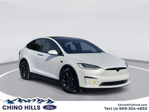 Used 2022 Tesla Model X image 1