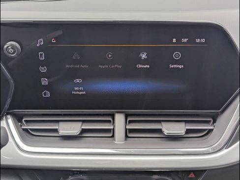 New 2026 Chevrolet Trax LT w/ Sunroof Package FWD image 24