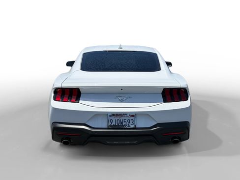 Used 2024 Ford Mustang Coupe RWD image 4