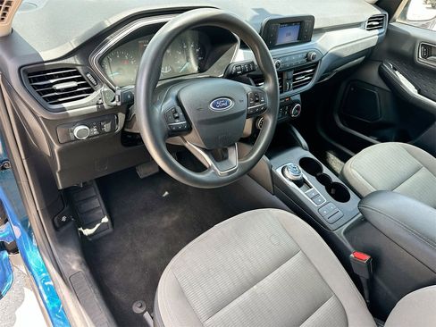 Used 2020 Ford Escape S image 9