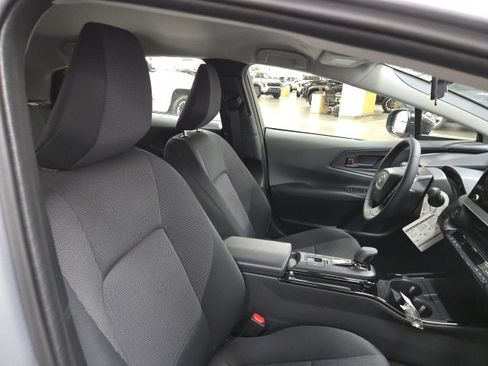 New 2026 Toyota Prius LE image 10