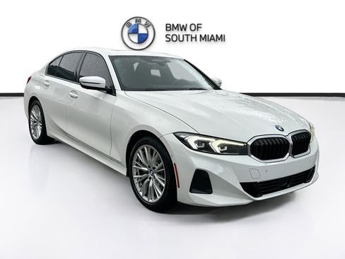 Certified 2023 BMW 330i Sedan RWD image 1