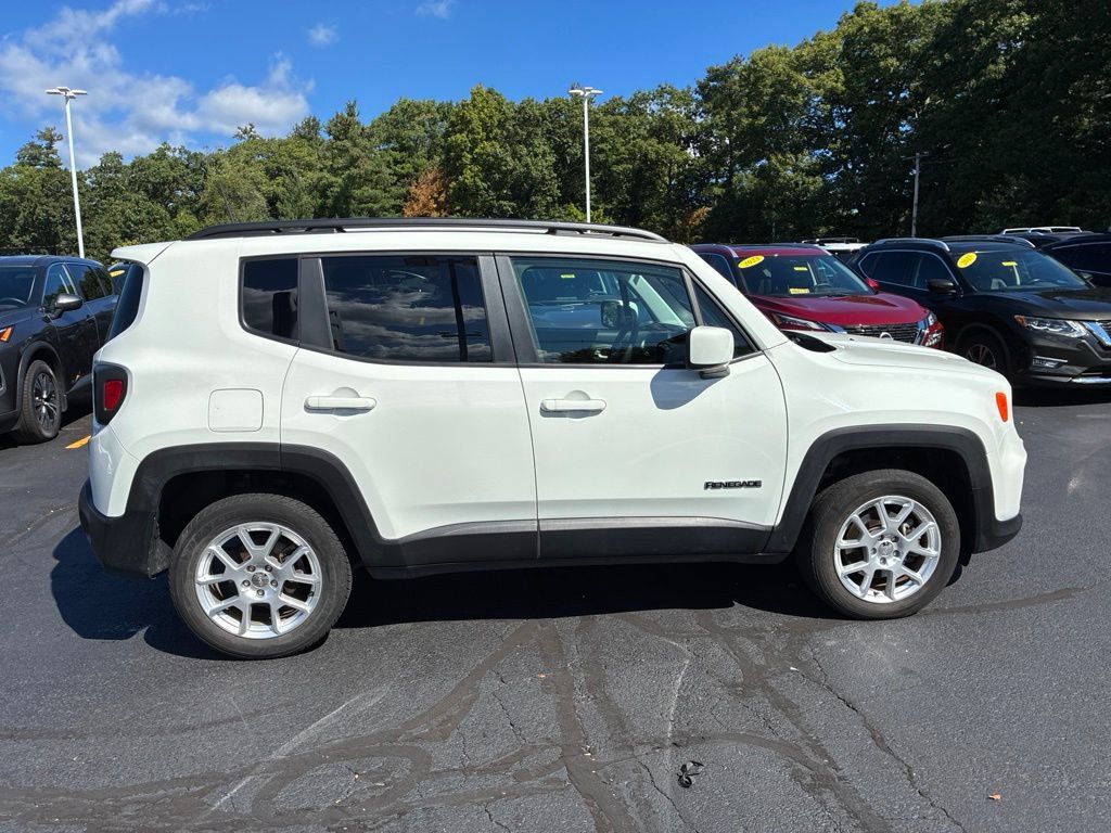Used 2020 Jeep Renegade Latitude AWD/4WD image 8