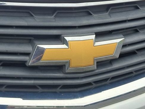 Used 2017 Chevrolet Traverse LS w/ LPO, 'HIT The Road' Package AWD/4WD image 6