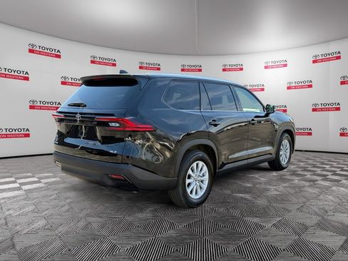 Certified 2025 Toyota Grand Highlander AWD image 5