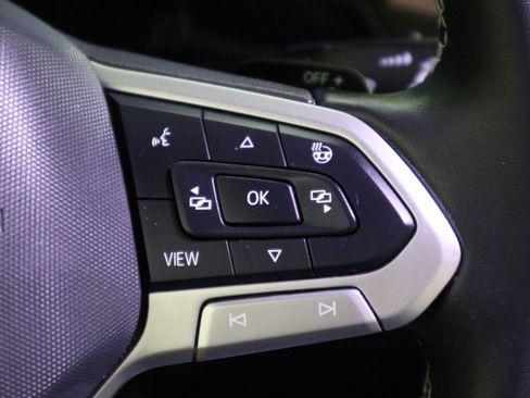 Used 2024 Volkswagen Atlas SE FWD image 28